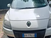 Usata Renault Scenic E-Tech XMOD 131 CV (96 kW) 2011 Bianco Monovolume