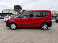 Usata Opel Combo Cosmo 120 CV (88 kW) 2015 Rosso Monovolume