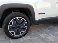 Usata Jeep Renegade Trailhawk 170 CV (125 kW) 2015 Bianco SUV