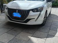 Usata Peugeot 208 Allure 101 CV (74 kW) 2022 Bianco Utilitaria