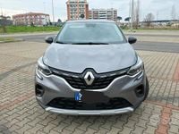 Usata Renault Captur 100 CV (73 kW) 2023 Grigio SUV