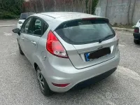 Usado Ford Fiesta Titanium 75 CV (55 kW) 2017 Gris Utilitario