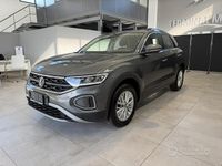 Usata VW T-Roc Life 150 CV (110 kW) 2022 Grigio SUV