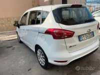 Usata Ford B-MAX Business Edition 90 CV (66 kW) 2015 Bianco Monovolume