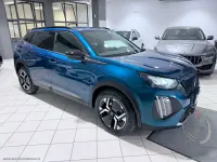 Usata Peugeot 2008 Allure 102 CV (75 kW) 2025 Blu/azzurro SUV