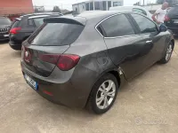Usata Alfa Romeo Giulietta Distinctive 105 CV (77 kW) 2010 Giallo Utilitaria
