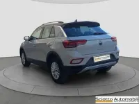 Usata VW T-Roc Life 110 CV (80 kW) 2023 Beige SUV
