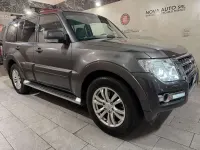 Usata Mitsubishi Pajero Instyle 190 CV (139 kW) 2016 Grigio SUV