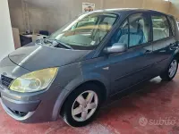 Usata Renault Scénic 102 CV (75 kW) 2008 Bluazzurro Monovolume