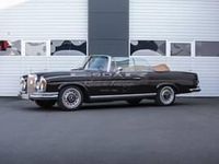 Usata Mercedes 280 SE 160 CV (117 kW) 1969 Marrone Cabrio