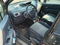 Usata Renault Modus 105 CV (77 kW) 2006 Nero Monovolume