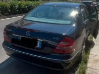 Usata Mercedes E320 224 CV (164 kW) 2006 Blu Berlina