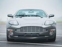 Usata Aston Martin Vanquish 460 CV (338 kW) 2003 Grigio Coupé