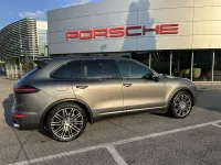 Usata Porsche Cayenne 250 CV (183 kW) 2016 Grigio SUV