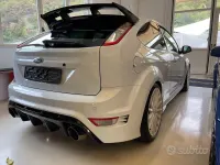 Usata Ford Focus RS 305 CV (224 kW) 2009 Bianco Berlina