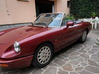 Usata Alfa Romeo Spider 106 CV (77 kW) 1992 Rosso Cabrio
