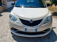 Usata Lancia Ypsilon Gold 69 CV (50 kW) 2017 Utilitaria