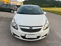 Usata Opel Corsa Edition 75 CV (55 kW) 2010 Bianco Utilitaria