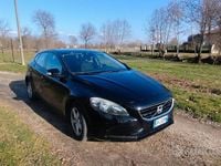 Usata Volvo V40 2012 Nero Utilitaria