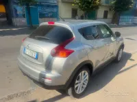 Usata Nissan Juke Tekna 117 CV (86 kW) 2011 Grigio SUV