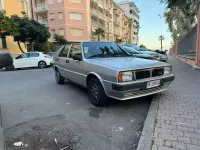Usata Lancia Delta 75 CV (55 kW) 1991 Grigio Utilitaria