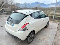 Usata Lancia Ypsilon 2013 Bianco Utilitaria