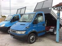 Usata Iveco Daily 90 CV (66 kW) 2005 Blu/azzurro
