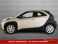 Usata Toyota Aygo X Trend 72 CV (52 kW) 2022 Beige SUV