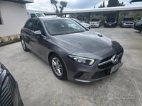 Usata Mercedes A180 Business 116 CV (85 kW) 2020 Grigio Berlina
