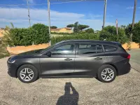 Begagnad Ford Focus ST-Line 120 HK (88 kW) 2023 Grå Kombi
