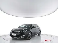 Usado Peugeot 308 Allure 120 CV (88 kW) 2016 Negro Familiar