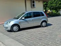 Usata Ford Fiesta Ghia 75 CV (55 kW) 2008 Grigio Utilitaria