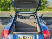 Second-hand Audi TT Ambiente 179 CP (131 kW) 2000 Albastru Coupe