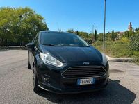 Usata Ford Fiesta 49 CV (36 kW) 2016 Nero Utilitaria