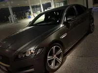 Usata Jaguar XF R-Sport 179 CV (131 kW) 2017 Grigio Berlina