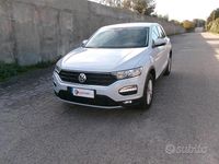 Usata VW T-Roc Advance 115 CV (84 kW) 2019 Blu SUV