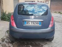 Usata Lancia Ypsilon 69 CV (50 kW) 2003 Grigio Utilitaria