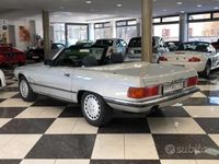 Usata Mercedes SL300 188 CV (138 kW) 1989 Argento astrale metallizzato Cabrio