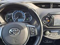 Usata Toyota Yaris Hybrid Style 75 CV (55 kW) 2016 Berlina