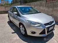Usata Ford Focus 95 CV (69 kW) 2014 Grigio Berlina