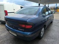 Usata Renault Mégane 1996 Blu Berlina