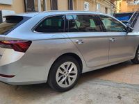 Usata Skoda Octavia Style 150 CV (110 kW) 2022 Argento riflesso Station wagon