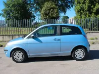 Usata Lancia Ypsilon 60 CV (44 kW) 2004 Bluazzurro Utilitaria
