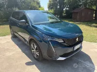 Usata Peugeot 5008 Allure 131 CV (96 kW) 2023 Bluazzurro SUV