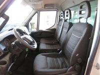 Usata Iveco Daily 136 CV (100 kW) 2022 Bianco Furgone