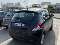 Usata Lancia Ypsilon 80 CV (58 kW) 2015 Utilitaria