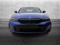 Usata BMW 330 M Sport 245 CV (180 kW) 2024 Blu/azzurro Berlina