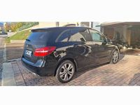 Usata Mercedes B200 136 CV (100 kW) 2018 Nero Monovolume