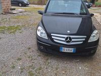 Usata Mercedes B180 109 CV (80 kW) 2006 Nero Monovolume