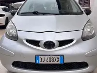Usata Toyota Aygo 68 CV (50 kW) 2007 Grigio Utilitaria